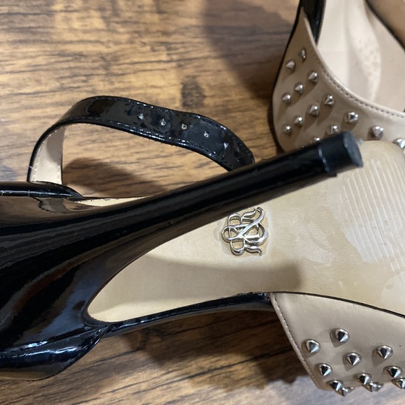 EUC Rock & Republic Beige/ Black Ankle Strap Platforms - Picture 4 of 5